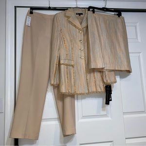 NEW WITH TAGS LARRY LEVINE 3 piece MAIZE gorgeous suit size 10